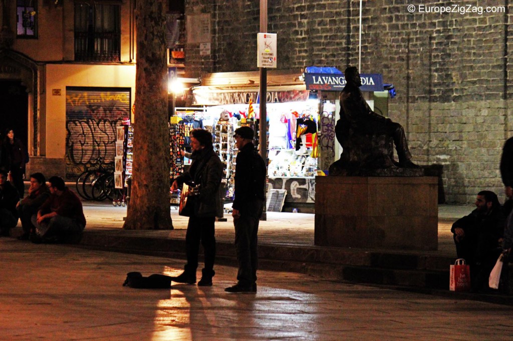 Street musicians on Las Ramblas in Barcelona