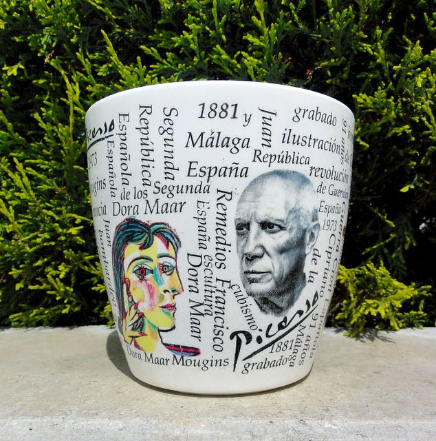 Picasso on a mug. What'll it fetch? A quid?