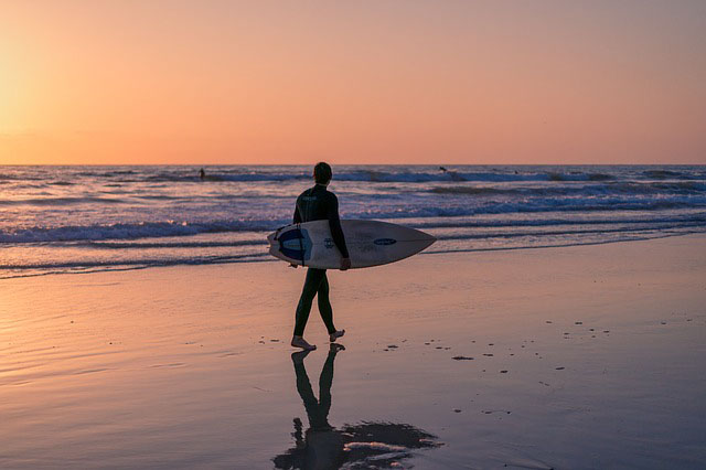 Sunset Surfer