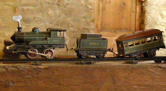 Old rail toy. How cool.